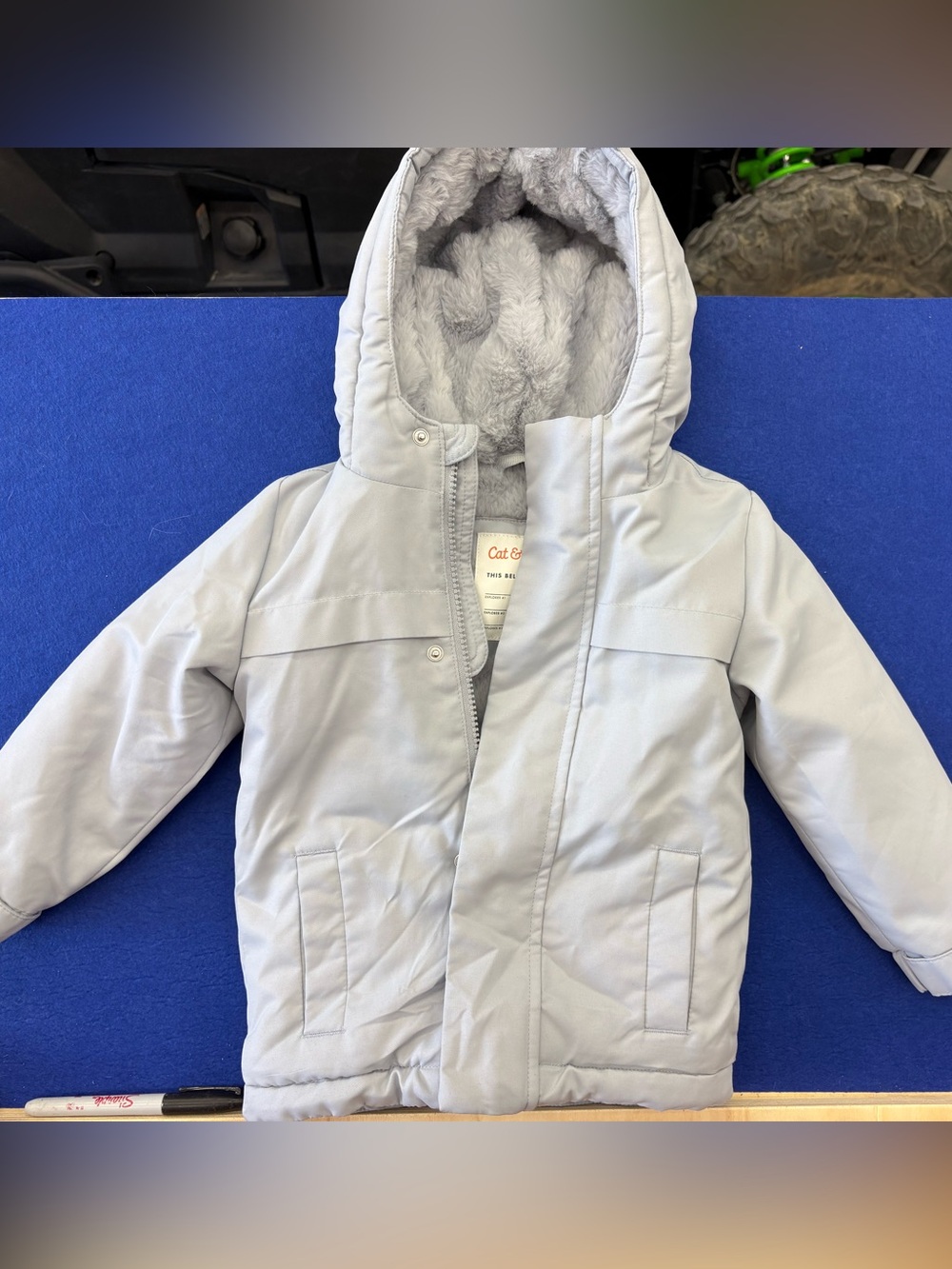 Cat & Jack Gray Puffer Jacket 2T Hooded Full Zip Pockets Faux Fur Lined